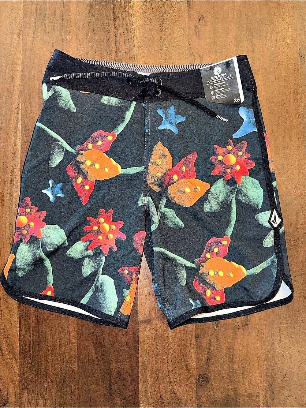 Volcom Mod-Tech Boardshorts Floral Board Shorts Black & Orange Waist 26/Boys 12